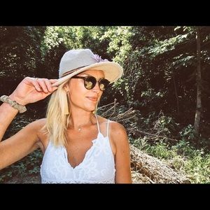 Meet your Posher, Brielle